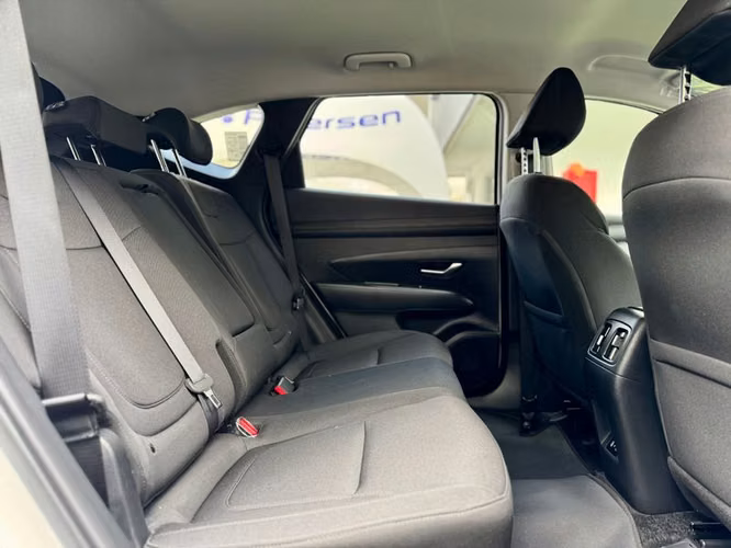 HYUNDAI TUCSON NX4 2.0 AT PLUS - 2025 | 4895 - Imagen 33