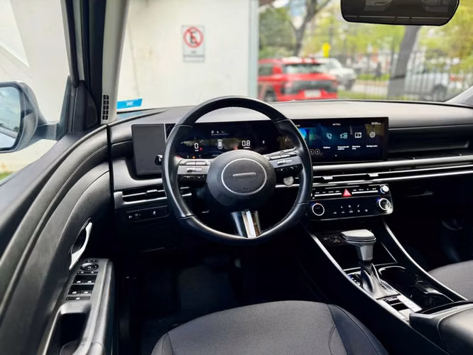 HYUNDAI TUCSON NX4 2.0 AT PLUS - 2025 | 4895 - Imagen 37