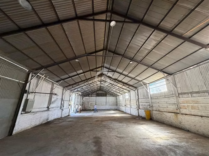 Venta Terreno Industrial 10.000m2 con Galpón Ruta L-30-M