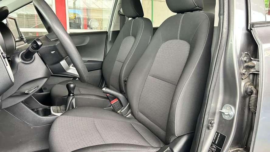 Kia Morning MPI 1.2 MT (2022) - Imagen 17