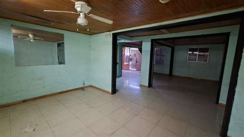 Casa en venta de 3 dorm. en Lo Espejo
