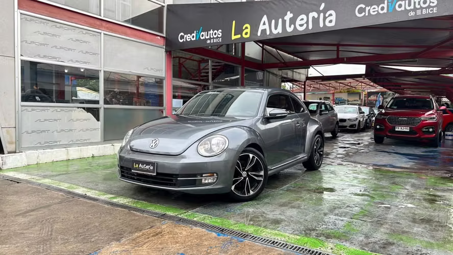 Volkswagen Beetle 1.4 DESIGN 4X2 AT 3P (2015)