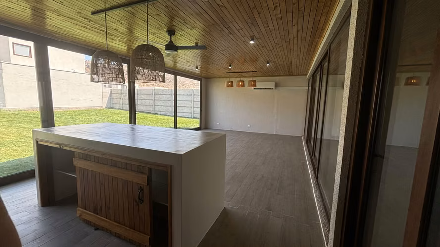 CASA EN ARRIENDO SANTA ELENA DE CHICUREO - Imagen 5