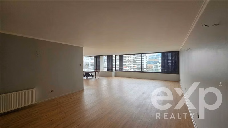 Departamento en venta / El Golf - Imagen 2