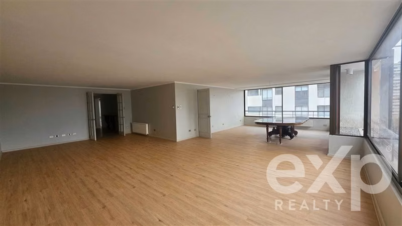 Departamento en arriendo El Golf - Imagen 1
