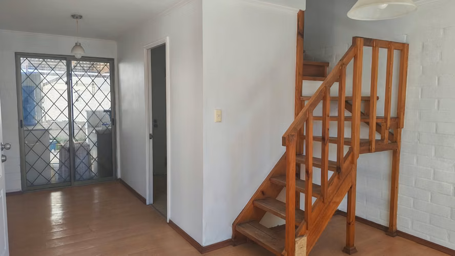 VENDO CASA EN TRANQUILO BARRIO RESIDENCIAL DE LIMACHE - Imagen 6