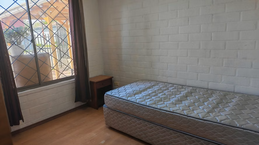 VENDO CASA EN TRANQUILO BARRIO RESIDENCIAL DE LIMACHE - Imagen 10