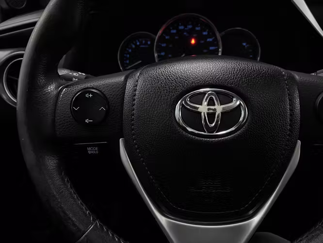 TOYOTA COROLLA 1.8 CVT LE