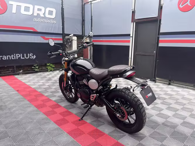 TRIUMPH SCRMBLER 400 ($2.000.000)