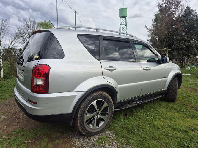 SSANGYONG REXTON 2016 4X4 AUTOMÁTICO – 7 PASAJEROSton