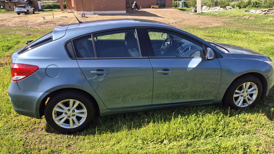 Chevrolet Cruze 1.8 LS  4 x 2 AT.