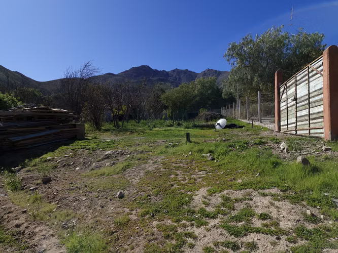 CASA EN VALLE DE ELQUI - GUALLIGUAICA 3 HAB 3 BAÑOS 4 ESTAC. SUP TOTAL  681 MT VICUÑA