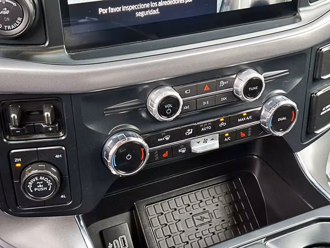 FORD F-150 2025 - Imagen 18