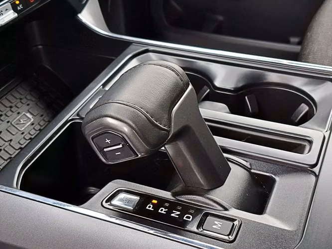 FORD F-150 2025 - Imagen 19