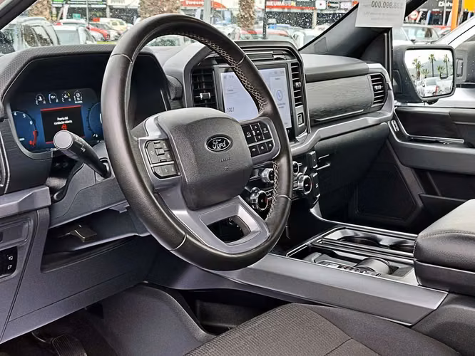 FORD F-150 2025 - Imagen 8