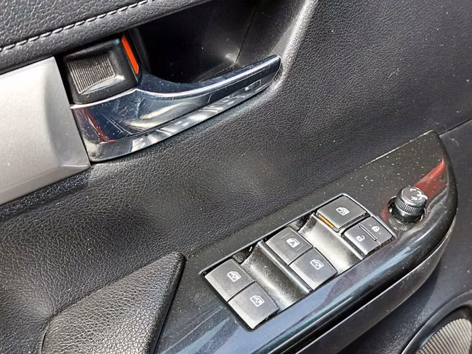 TOYOTA HILUX 2017 - Imagen 9