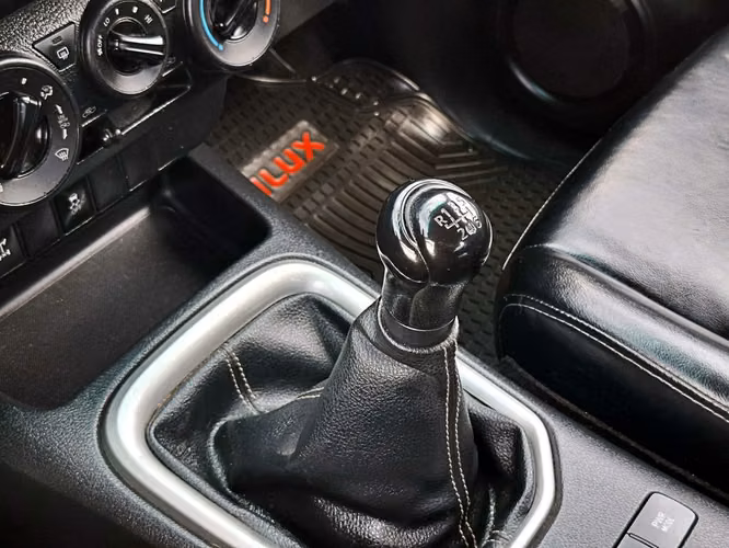 TOYOTA HILUX 2017 - Imagen 18