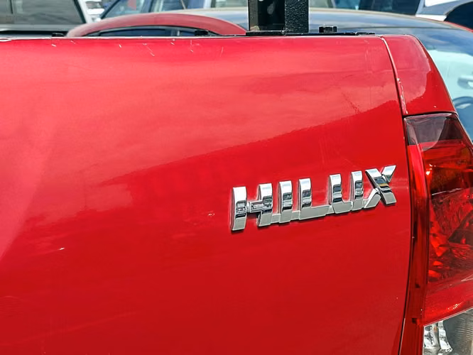 TOYOTA HILUX 2017 - Imagen 6