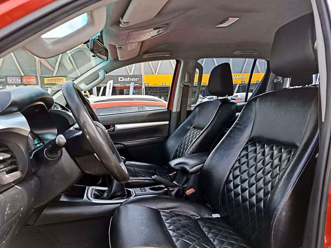 TOYOTA HILUX 2017 - Imagen 10