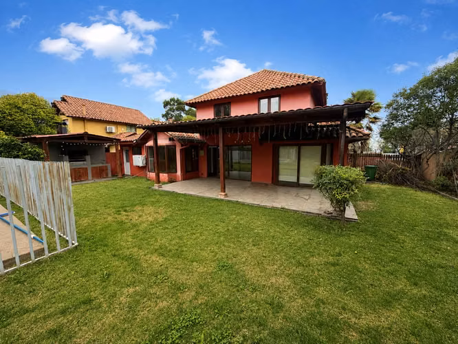 ARRIENDO CASA 5HAB 4BA COLINA - Imagen 3