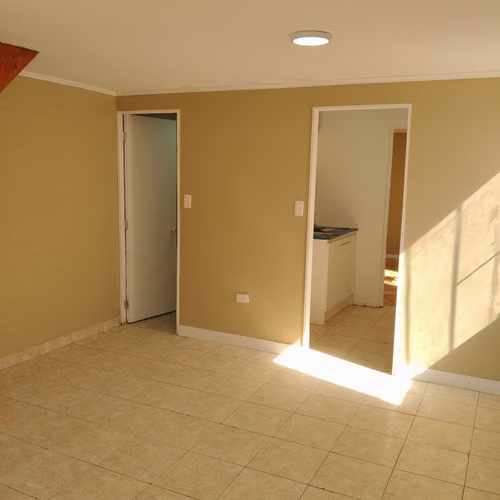 SE ARIENDA CASA REMODELADA 3D1B DISPONIBLE - Imagen 7