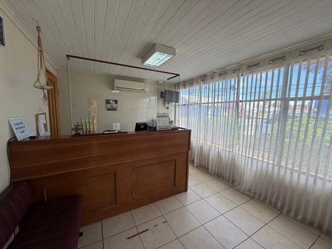 Casa Amplia para uso comercial o habitacional (185274)