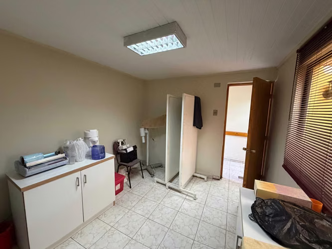 Casa Amplia para uso comercial o habitacional (185274)