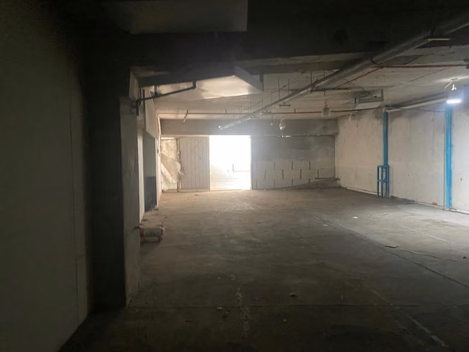 BODEGA 200 mt2, Extraordinaria, Las Condes - Imagen 8
