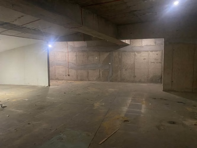 BODEGA 200 mt2, Extraordinaria, Las Condes - Imagen 6