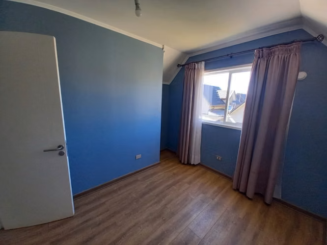 Arriendo casa en Condominio sector Parque Nativo