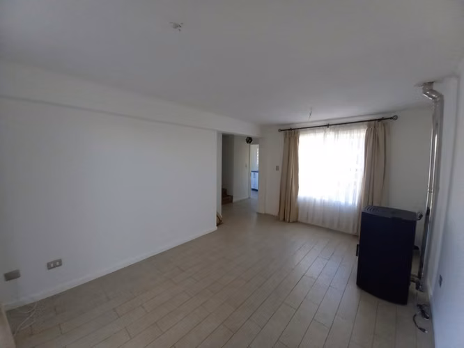 Arriendo casa en Condominio sector Parque Nativo