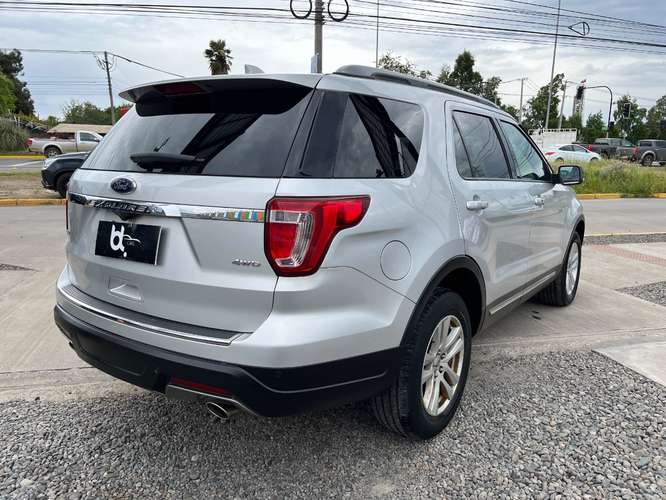 FORD EXPLORER XLT 4X4 3.5 2019