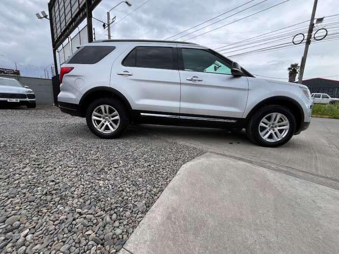 FORD EXPLORER XLT 4X4 3.5 2019