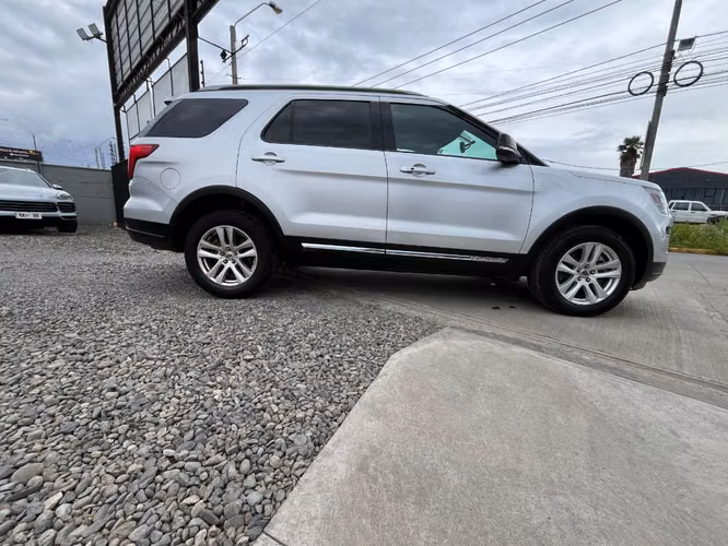 FORD EXPLORER XLT 4X4 3.5 2019 - Imagen 5