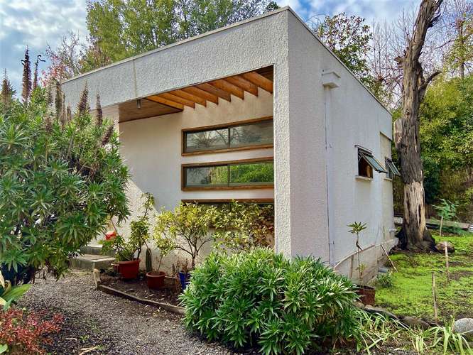 CASA ARRIENDO CASA INTERIOR MUY CÓMODA Y EN SECTOR RESIDENCIAL DE LA REINA ALTA
