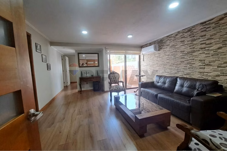 Casa en condominio,  remodelada, ñuñoa