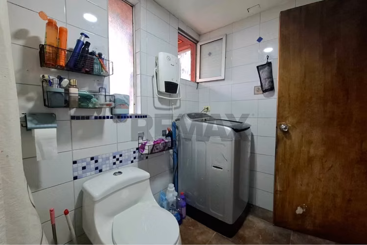 4 dormitorios / amplio living y patio - Imagen 21
