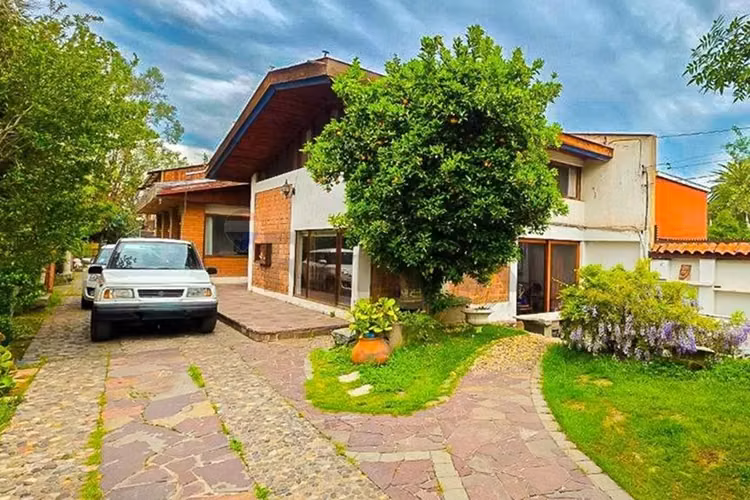 Casa de 5 dormitorios en macul