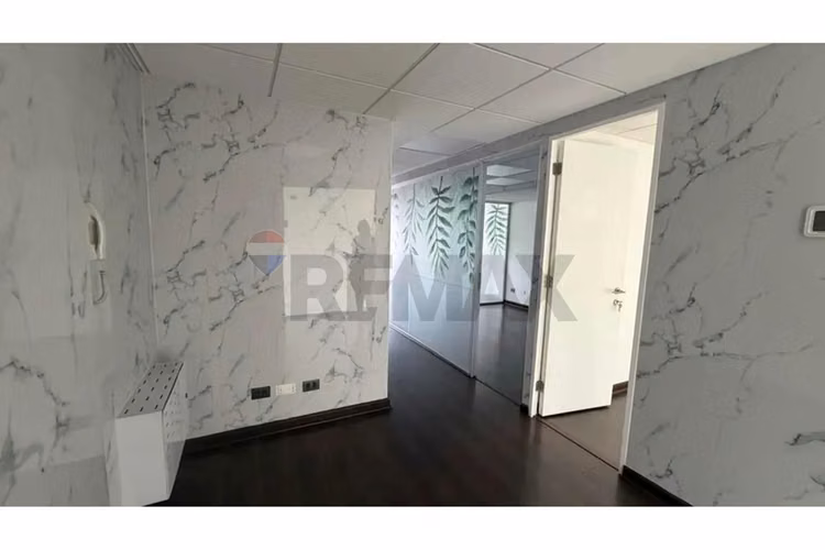 Oficina 58 m² + 2 est. av. las condes - Imagen 7