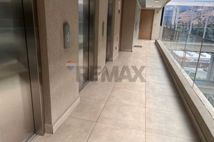 Oficina 58 m² + 2 est. av. las condes - Imagen 17