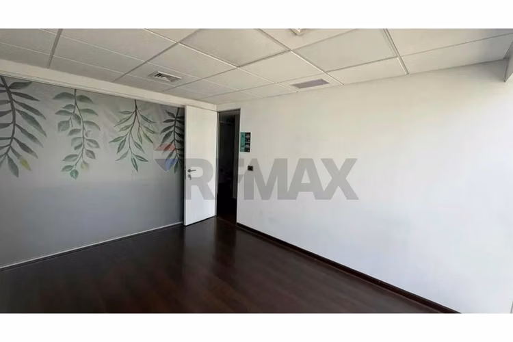 Oficina 58 m² + 2 est. av. las condes - Imagen 12
