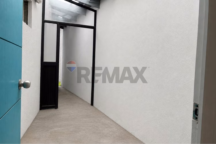 Casa con gran terreno y potencial comercial - Imagen 24