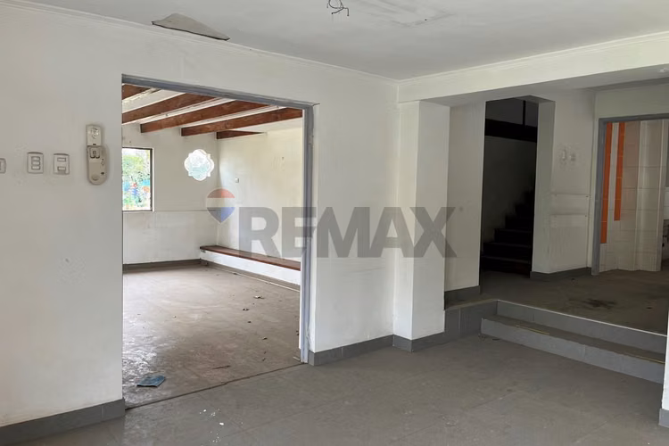Casa con gran terreno y potencial comercial - Imagen 22