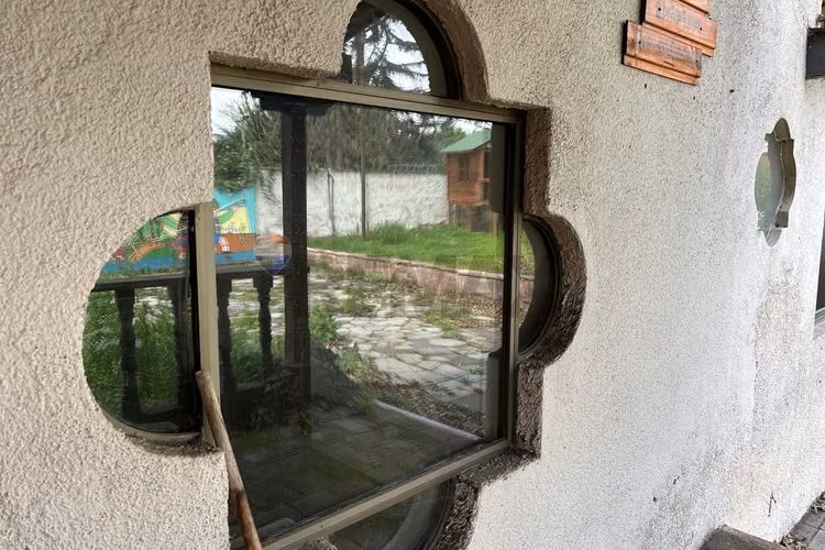 Casa con gran terreno y potencial comercial - Imagen 11