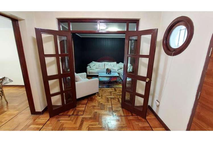 Casa remodelada con patio!! - Imagen 6