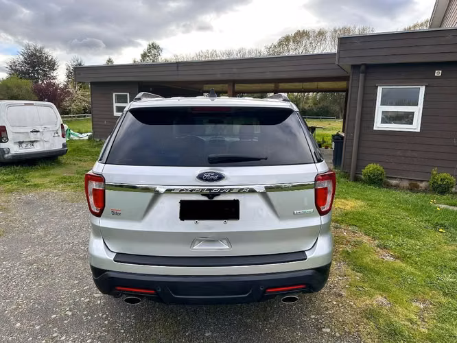 Se vende Ford Explorer año 2019 - Imagen 3