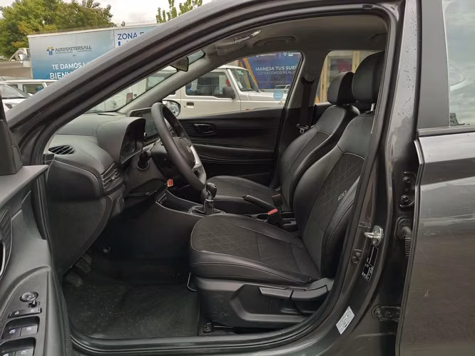HYUNDAI I20 2025 - Imagen 13