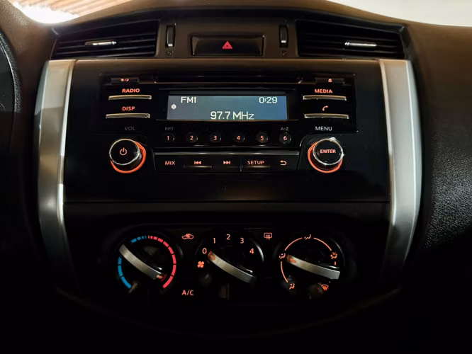 NISSAN NAVARA SE 4X2 - Imagen 15
