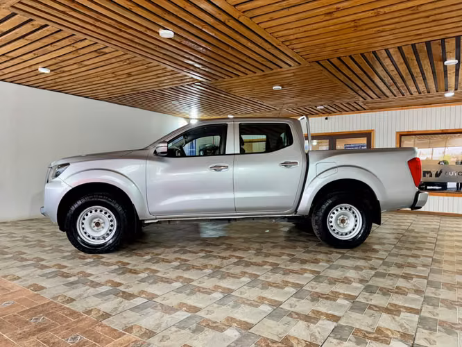 NISSAN NAVARA SE 4X2 - Imagen 2