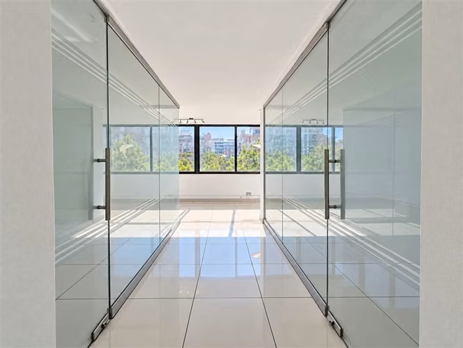 4 privados, 3 Baños/Sector el Golf. - Imagen 15